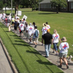 The-Walk-lots-of-marchers